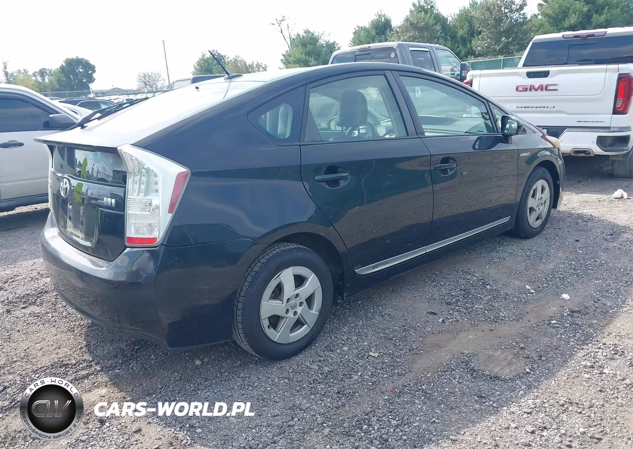 2011 Toyota Prius Four VIN:JTDKN3DU1B5286083 - 4