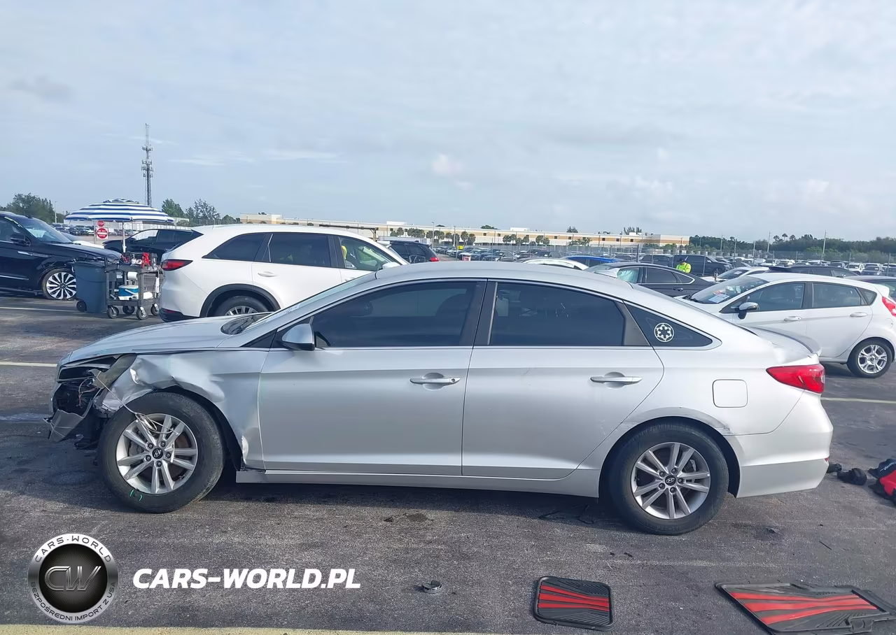 2016 Hyundai Sonata Se VIN:5NPE24AF9GH383671 - 13
