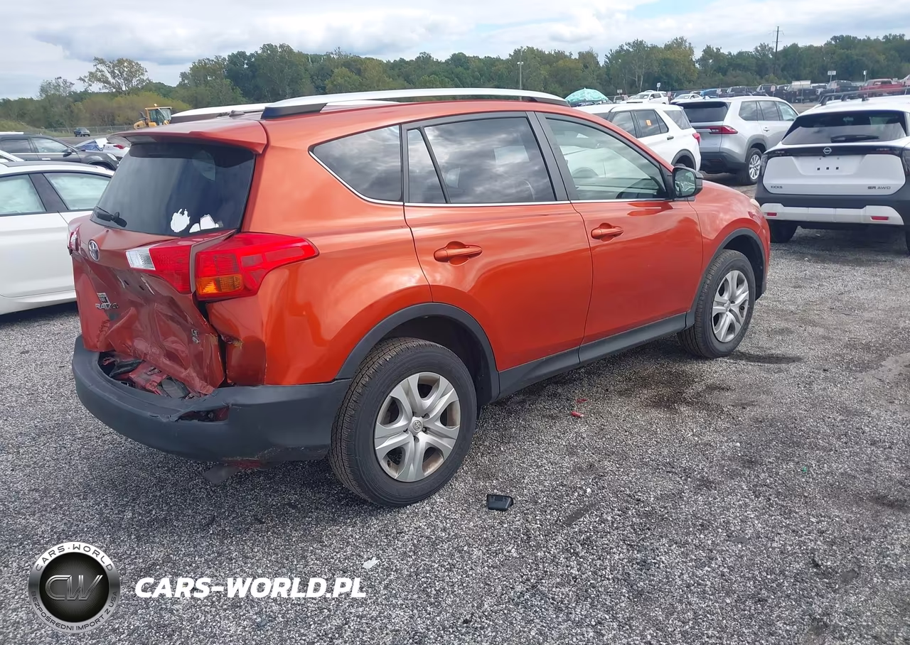 2015 Toyota Rav4 Le VIN:JTMBFREV5FJ027343 - 4