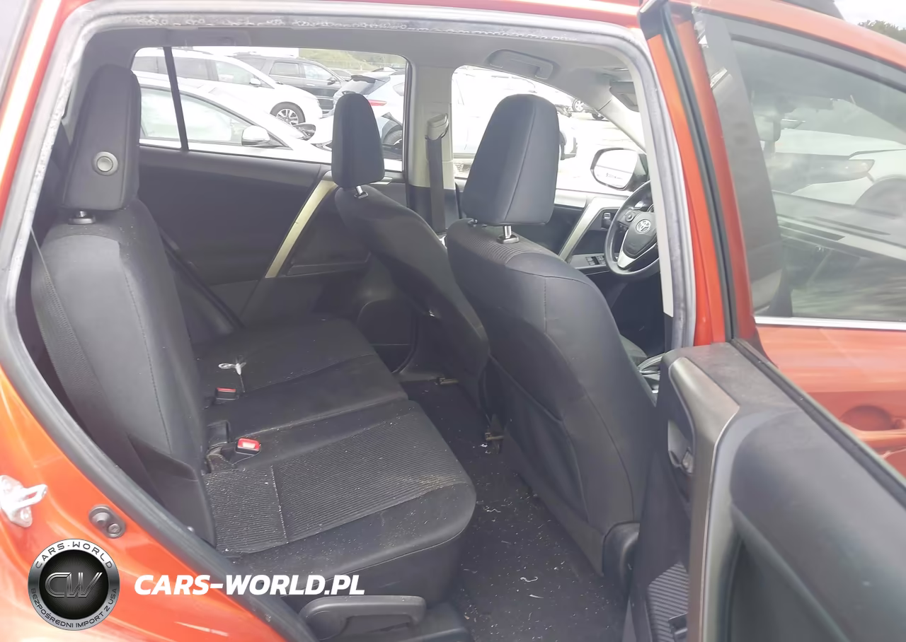 2015 Toyota Rav4 Le VIN:JTMBFREV5FJ027343 - 8