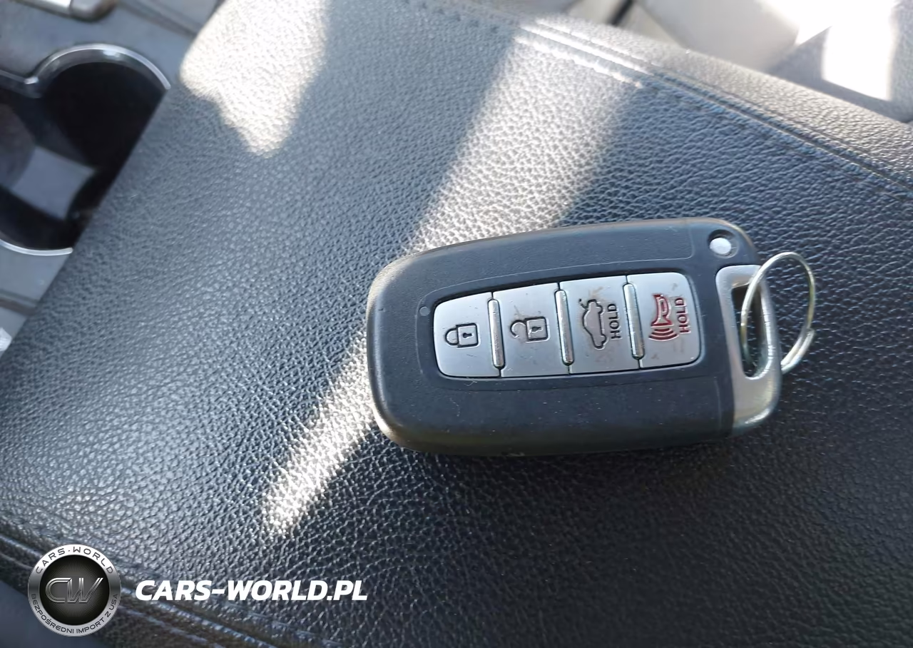 2012 Hyundai Sonata Hybrid VIN:KMHEC4A48CA043288 - 11