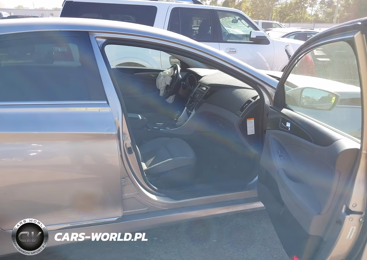2012 Hyundai Sonata Hybrid VIN:KMHEC4A48CA043288 - 5