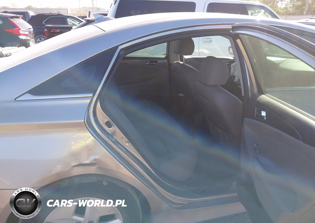2012 Hyundai Sonata Hybrid VIN:KMHEC4A48CA043288 - 8