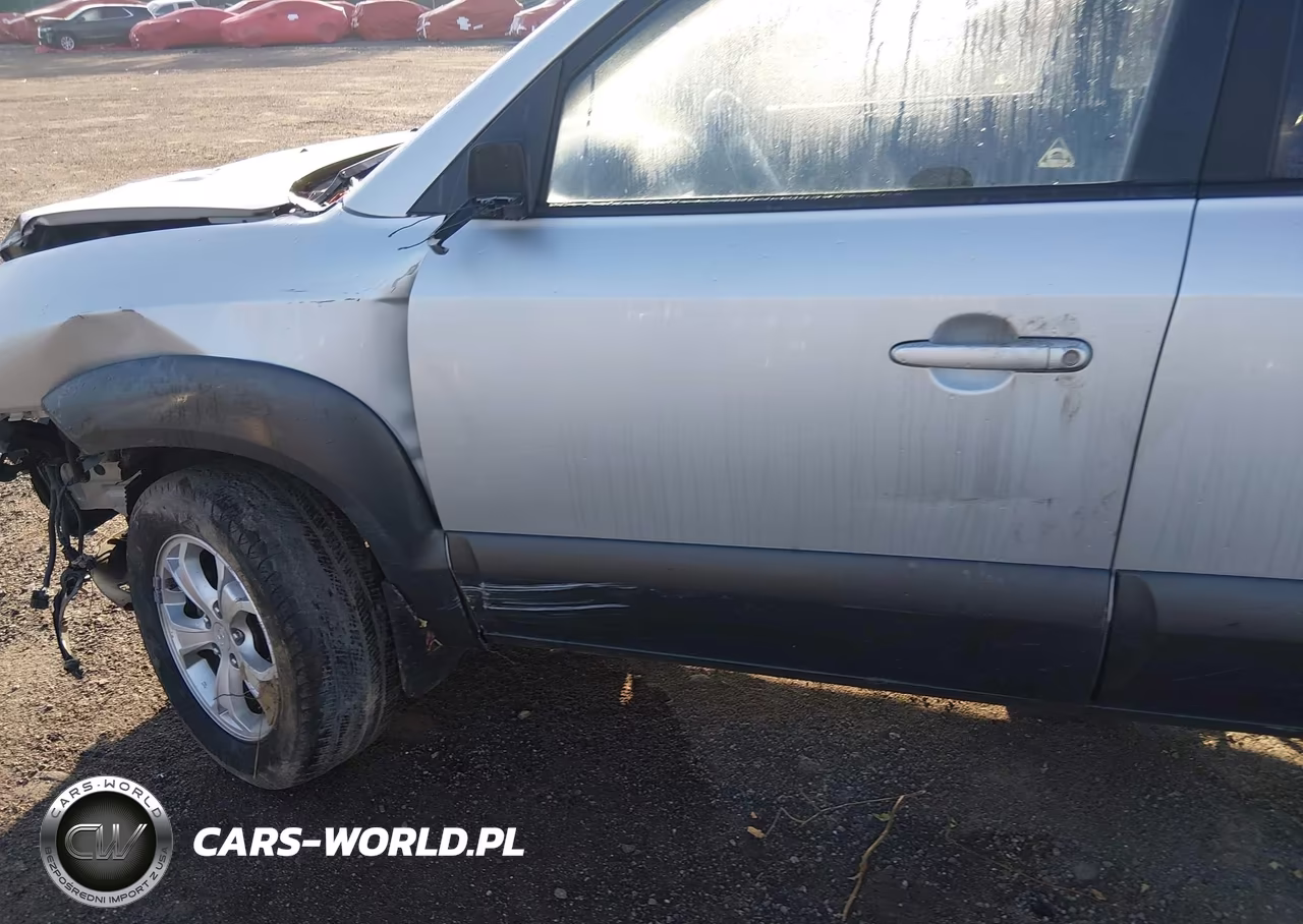 2009 Hyundai Tucson Se VIN:KM8JN72D39U002468 - 6
