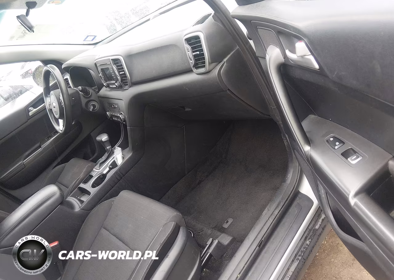 2018 Kia Sportage Lx VIN:KNDPM3AC8J7419770 - 5