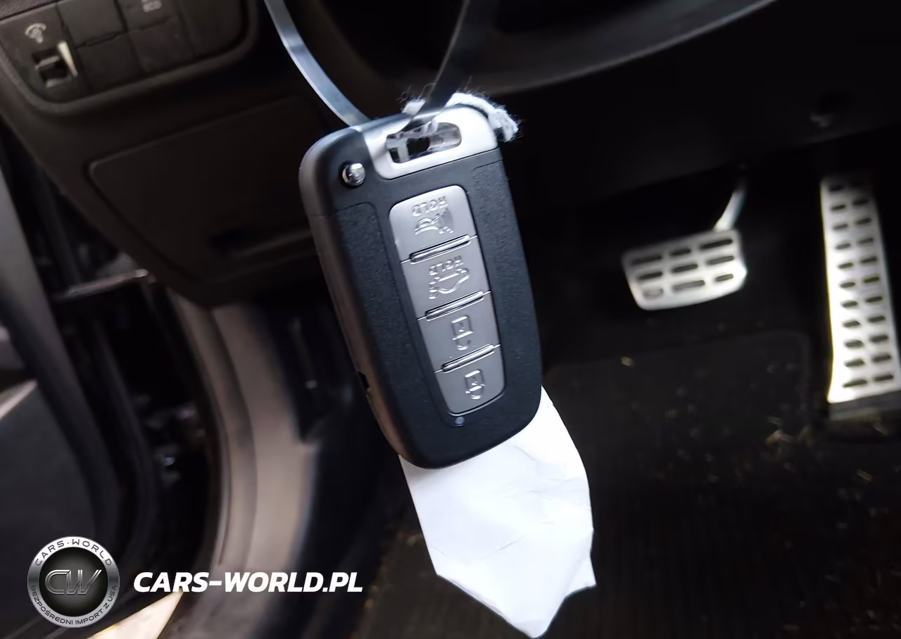 2016 Hyundai Veloster Turbo VIN:KMHTC6AE1GU266918 - 11