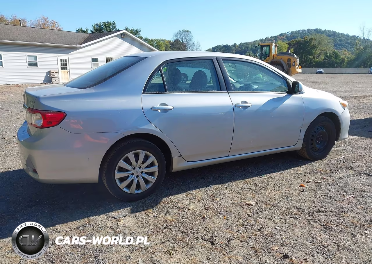 2012 Toyota Corolla Le VIN:2T1BU4EE4CC850247 - 4