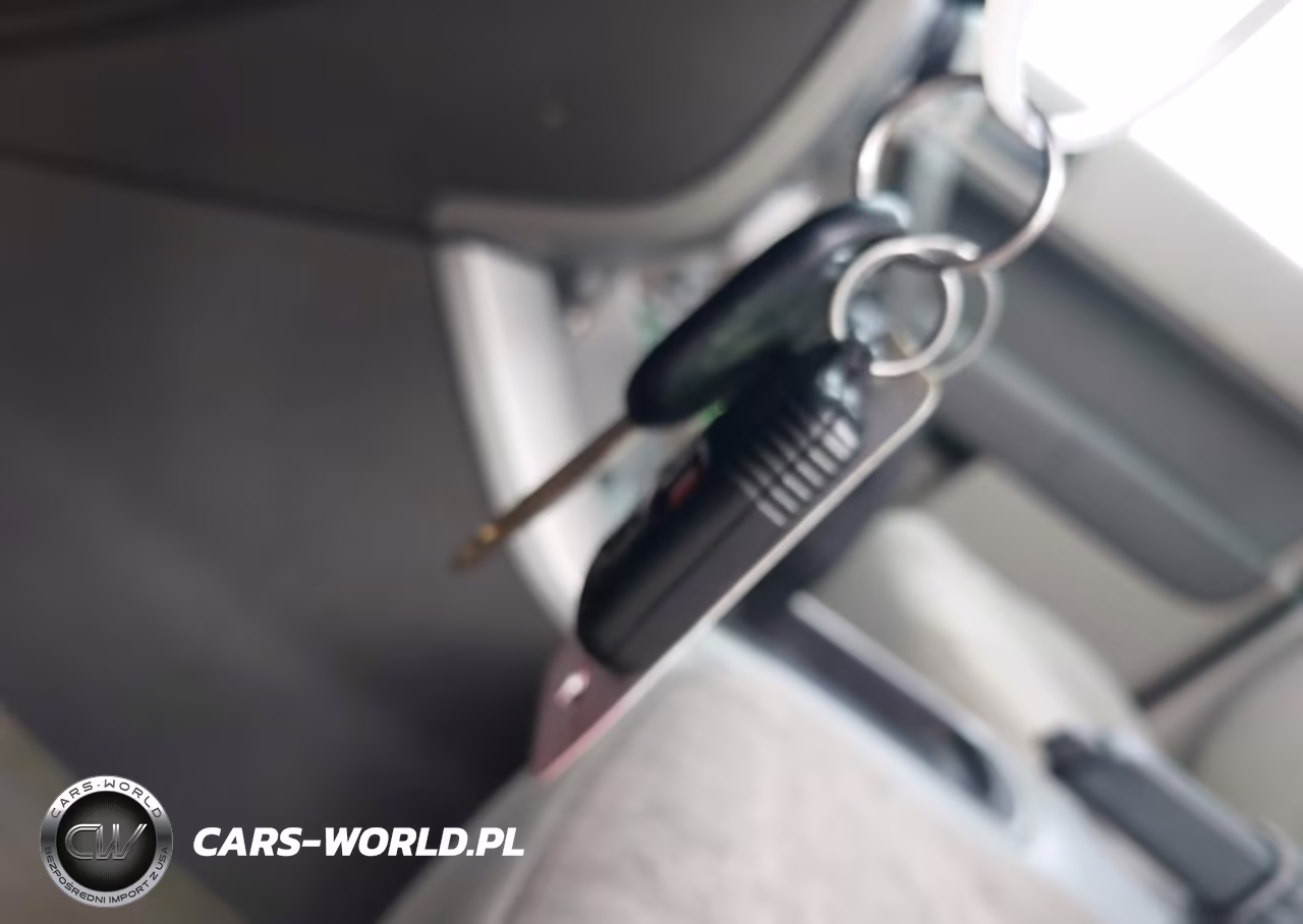 2010 FORD FOCUS SE VIN:1FAHP3FN3AW280245 - 11