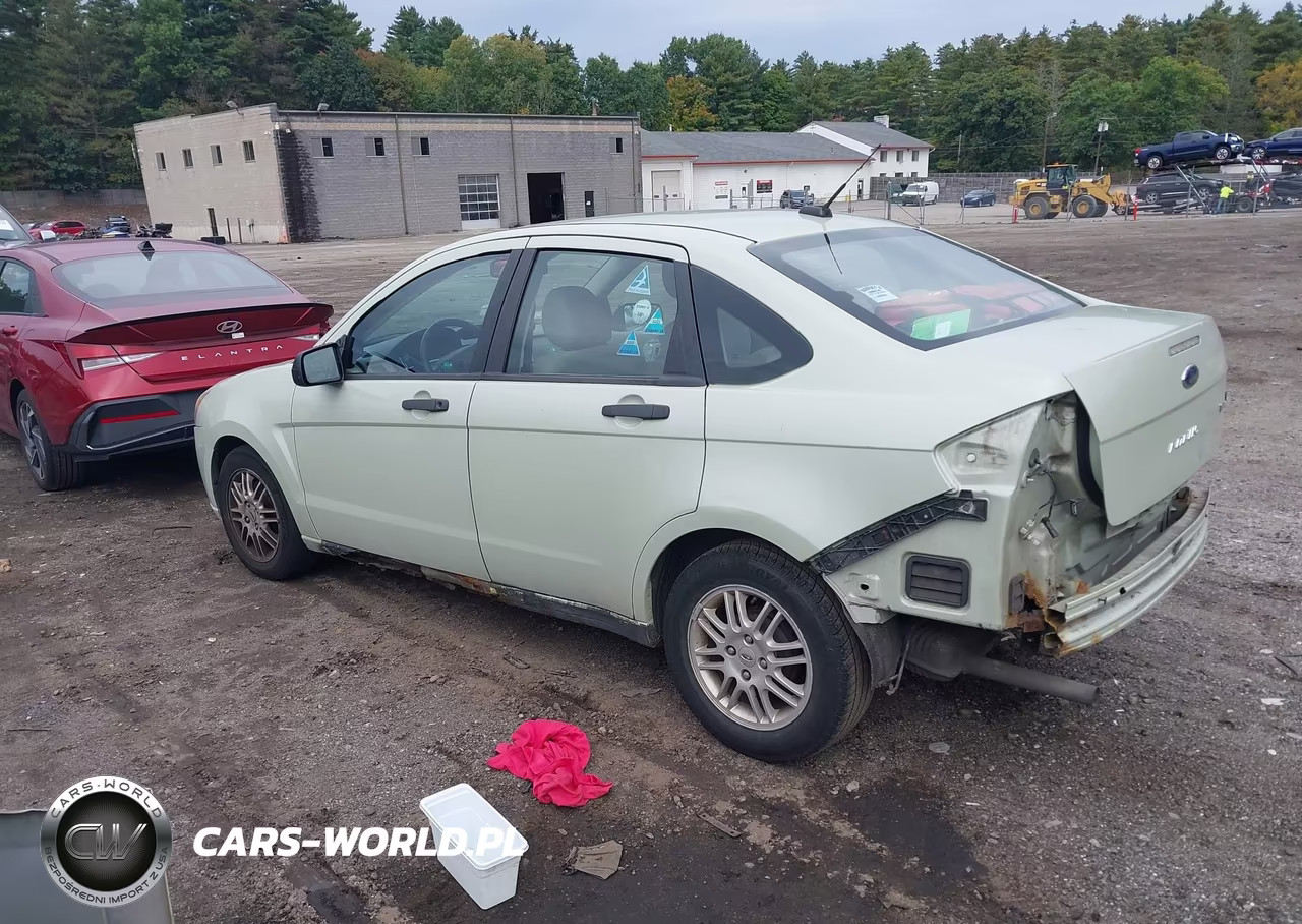2010 FORD FOCUS SE VIN:1FAHP3FN3AW280245 - 3