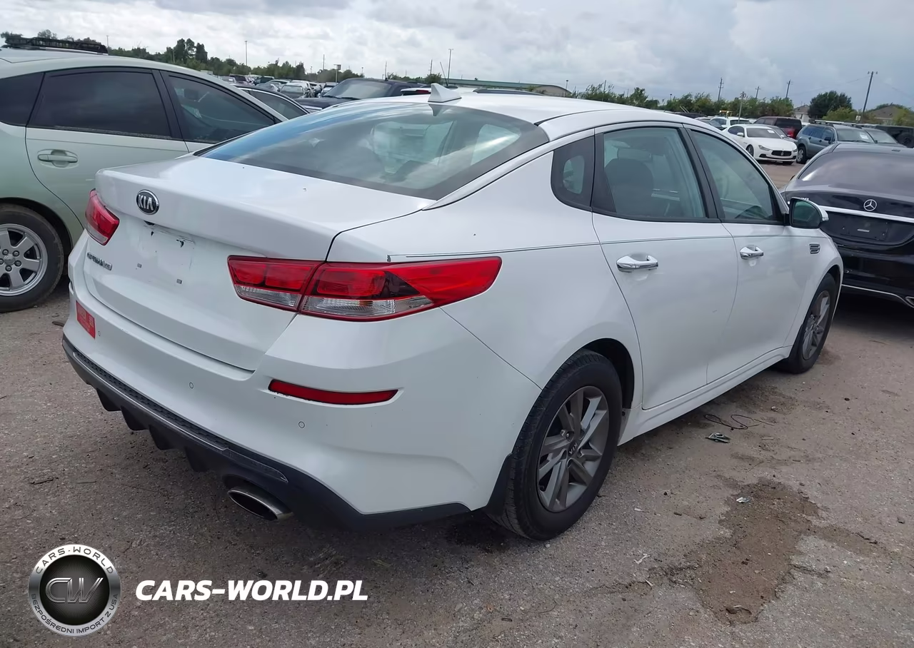2019 Kia Optima Lx VIN:5XXGT4L39KG363191 - 4