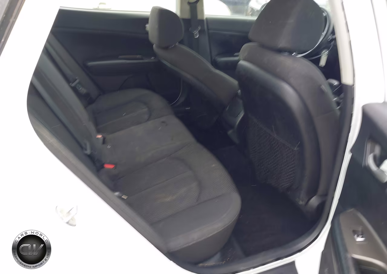 2019 Kia Optima Lx VIN:5XXGT4L39KG363191 - 8