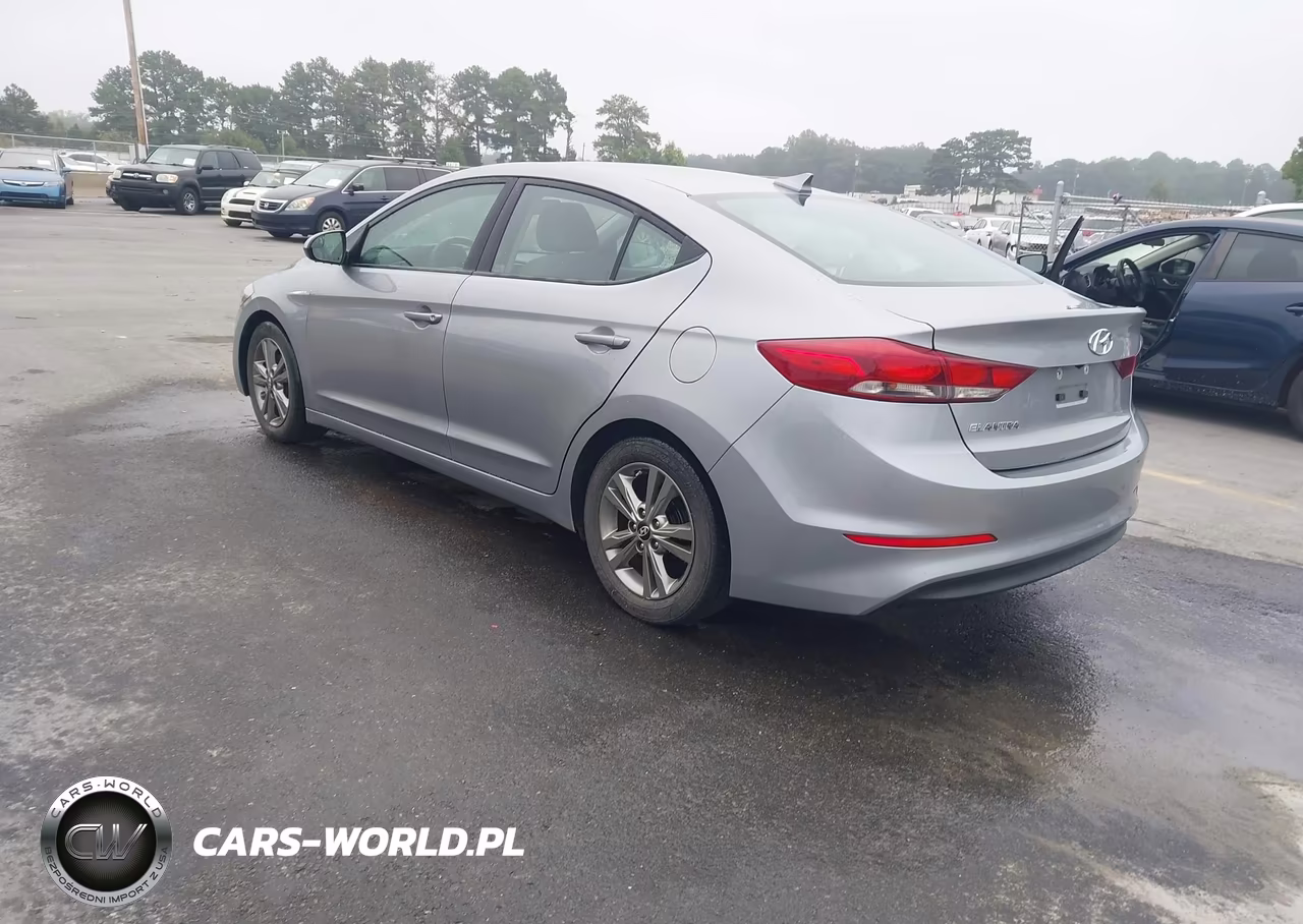 2017 Hyundai Elantra Se VIN:5NPD84LF1HH143961 - 3