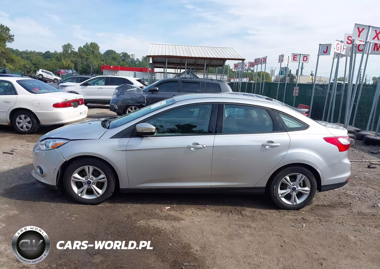 2014 Ford Focus Se VIN:1FADP3F23EL402338 - 14