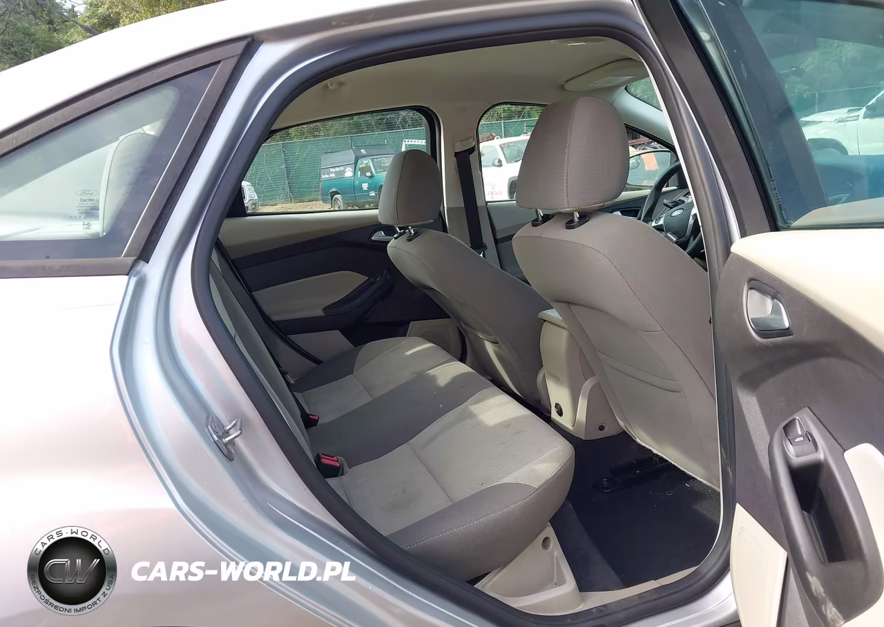2014 Ford Focus Se VIN:1FADP3F23EL402338 - 8
