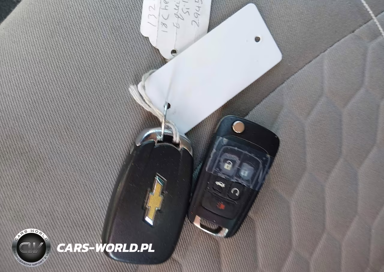 2018 Chevrolet Equinox Ls VIN:2GNAXREV8J6294529 - 11