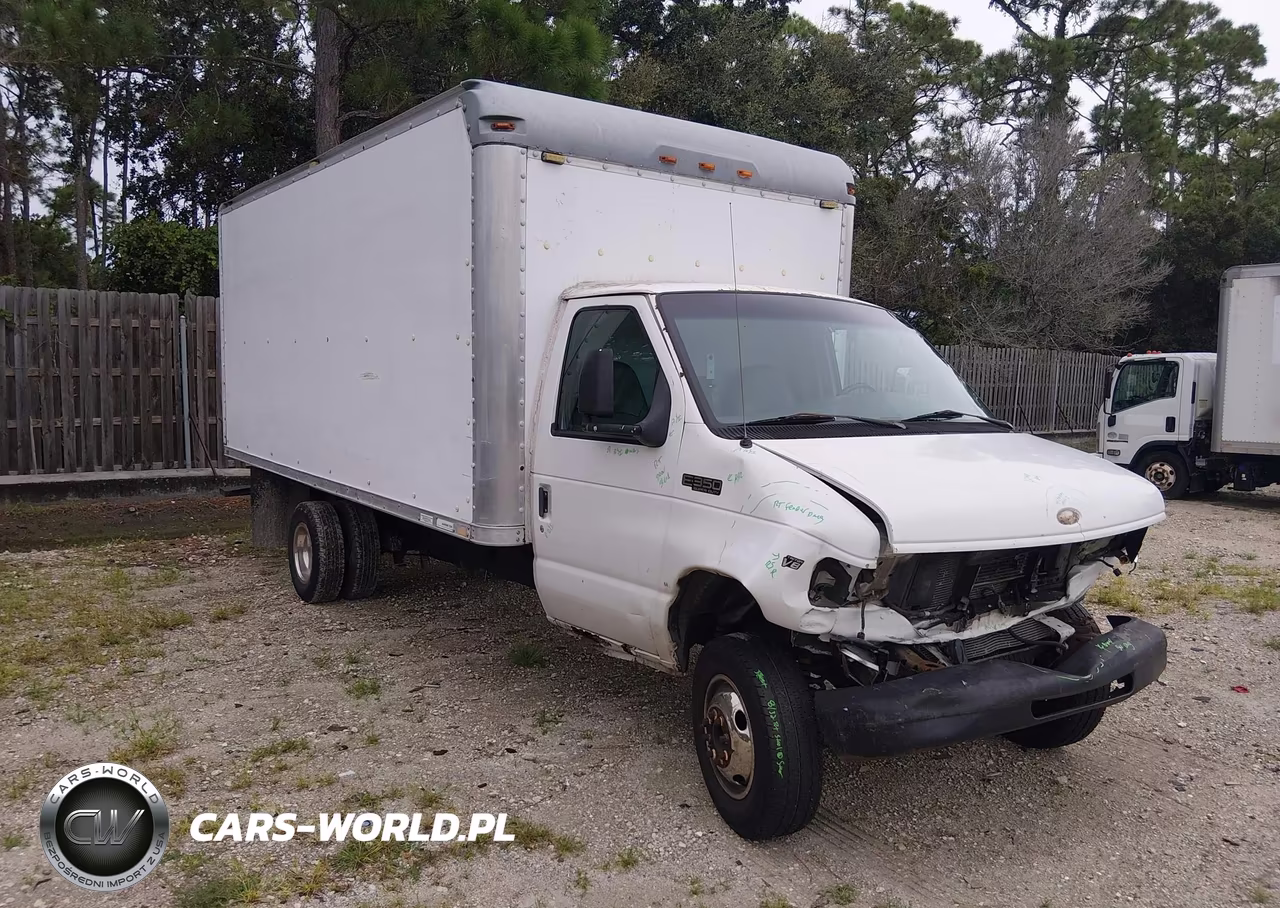 1999 Ford Econoline Commercial Cutaway Standard