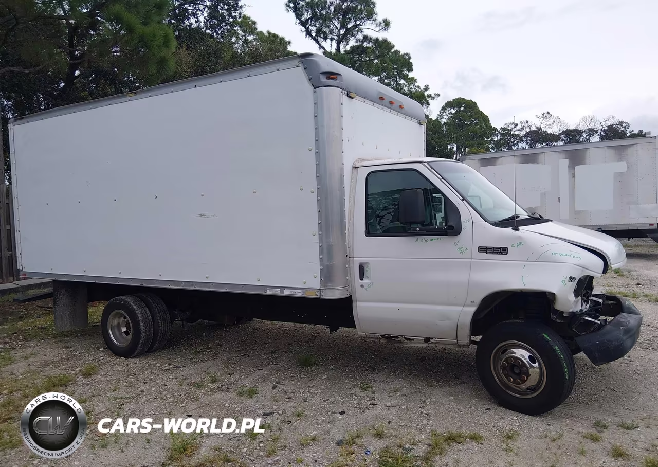1999 Ford Econoline Commercial Cutaway Standard VIN:1FDWE37L7XHA84144 - 13