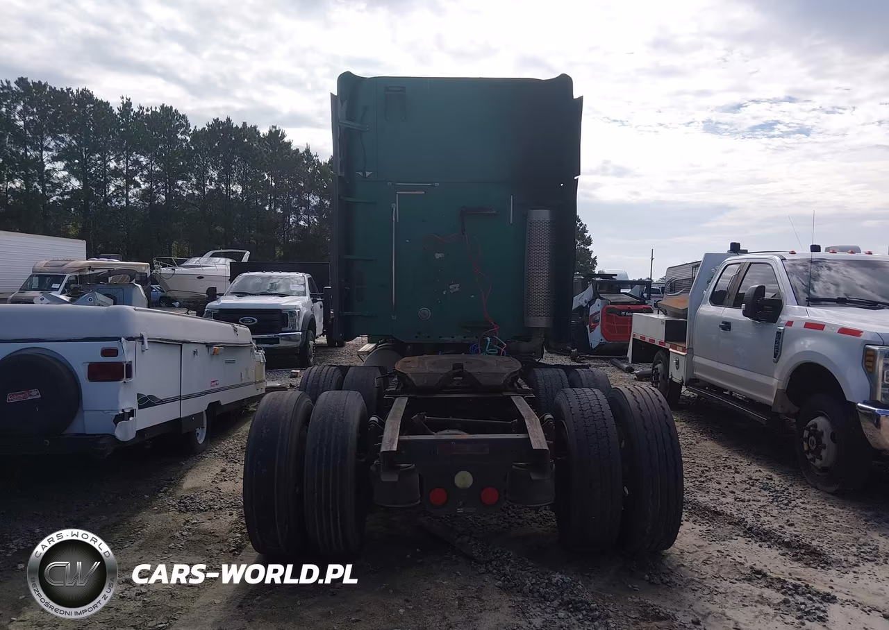 2007 Freightliner Conventional St120 VIN:1FUJBBCK87LW48517 - 15