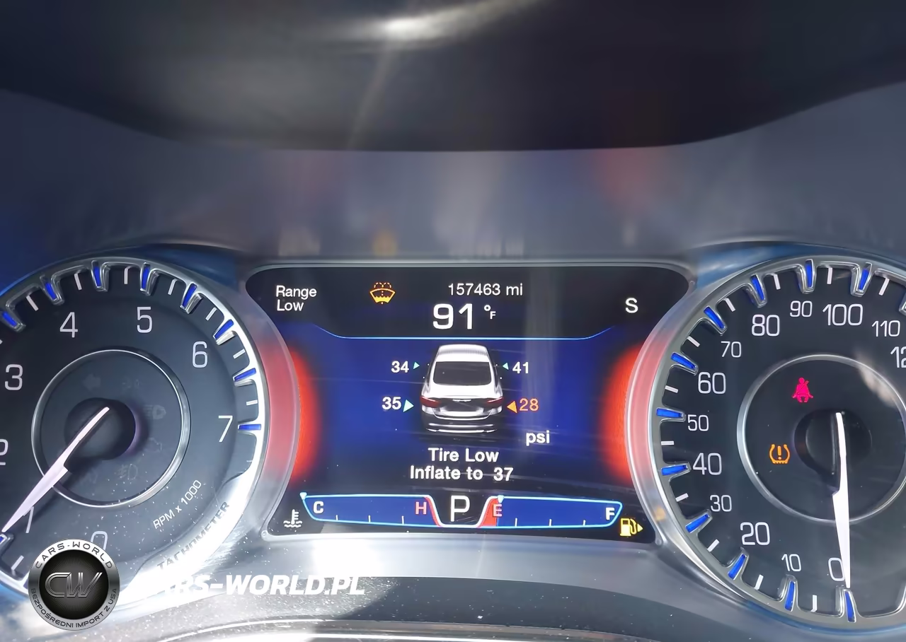 2015 Chrysler 200 C VIN:1C3CCCCG3FN509921 - 7