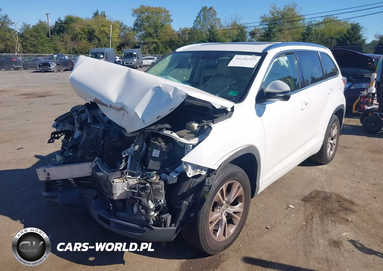 2015 Toyota Highlander Xle V6 VIN:5TDKKRFH5FS069325 - 2