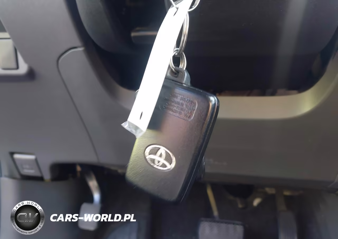 2012 Toyota Prius V Five VIN:JTDZN3EU5C3050448 - 11