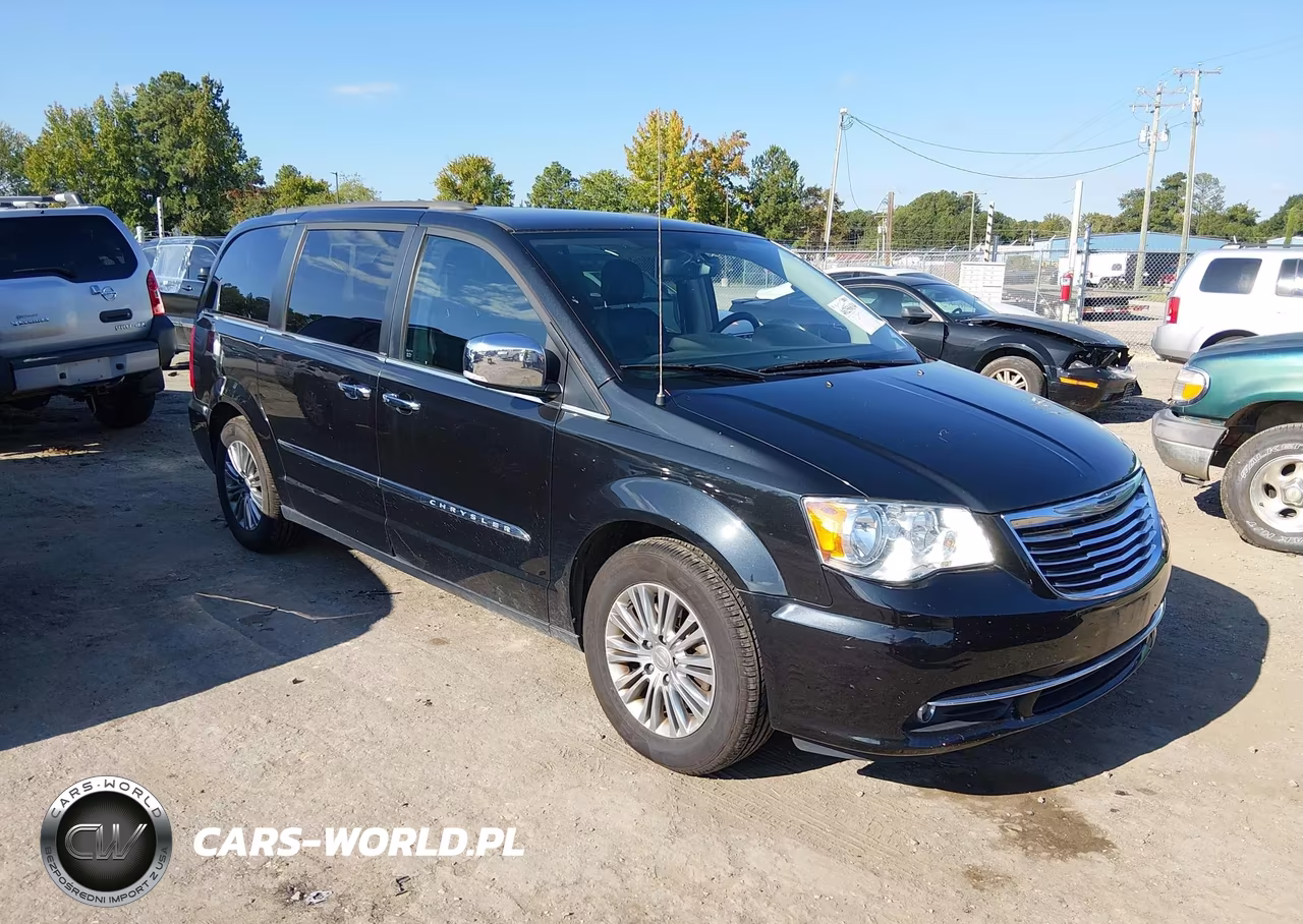 2014 Chrysler Town & Country Touring-L – zdjęcie 1 z 16