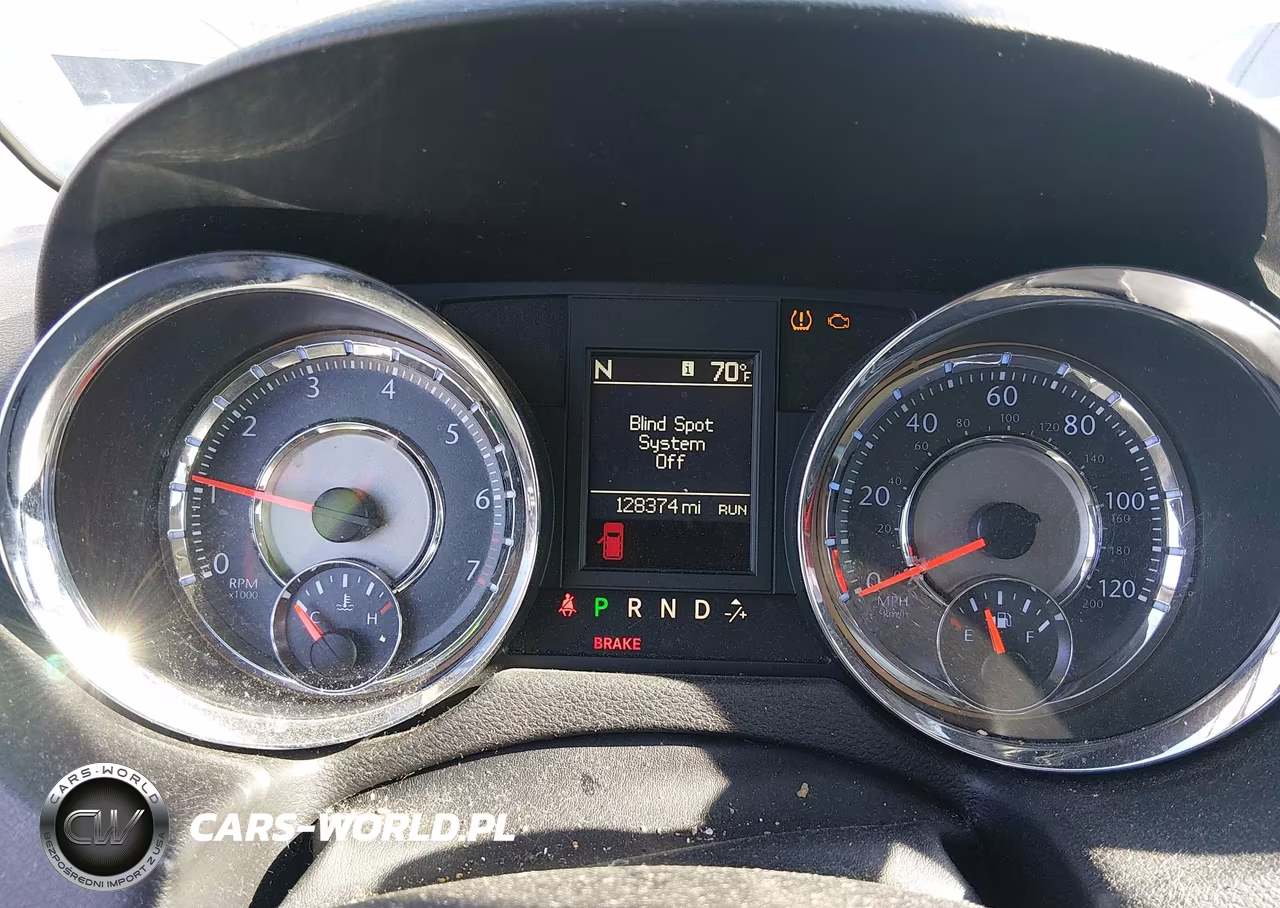 2014 Chrysler Town & Country Touring-L VIN:2C4RC1CG2ER133059 - 7