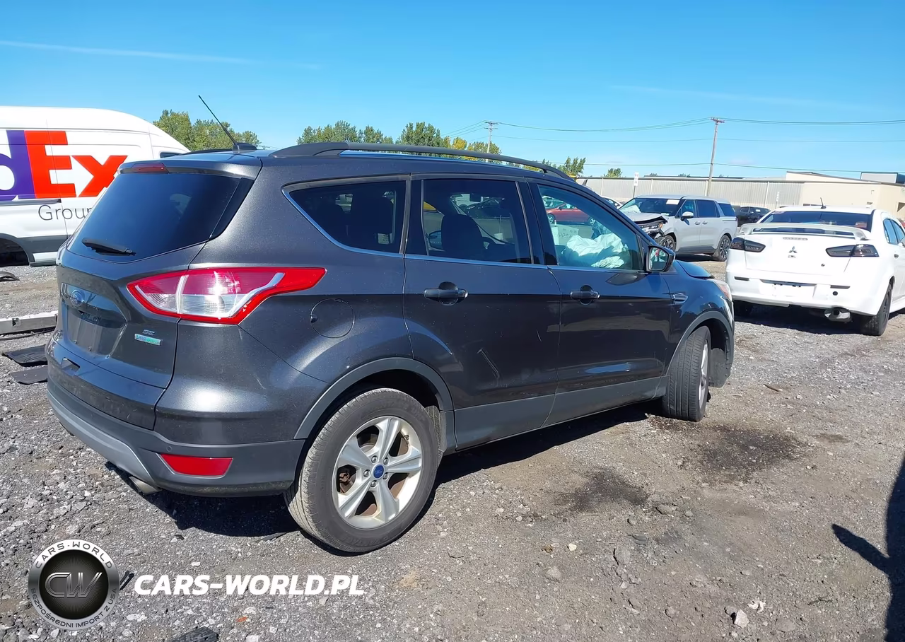 2015 Ford Escape Se VIN:1FMCU0GX3FUB03589 - 4