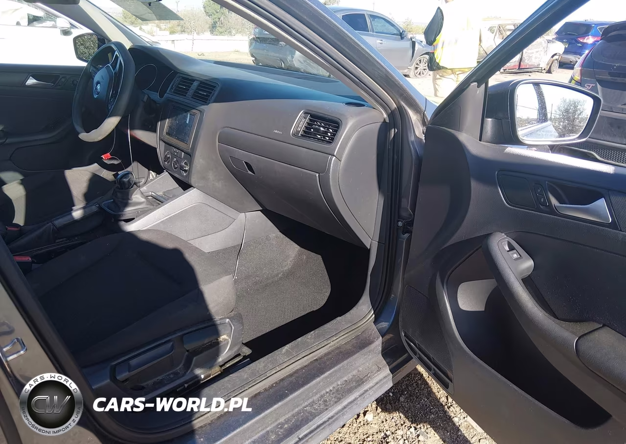2015 Volkswagen Jetta 2.0L S VIN:3VW2K7AJ8FM266016 - 5