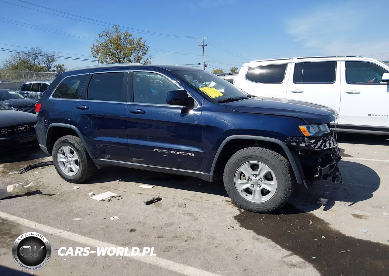 2017 Jeep Grand Cherokee Laredo 4X4 VIN:1C4RJFAG8HC951334 - 13