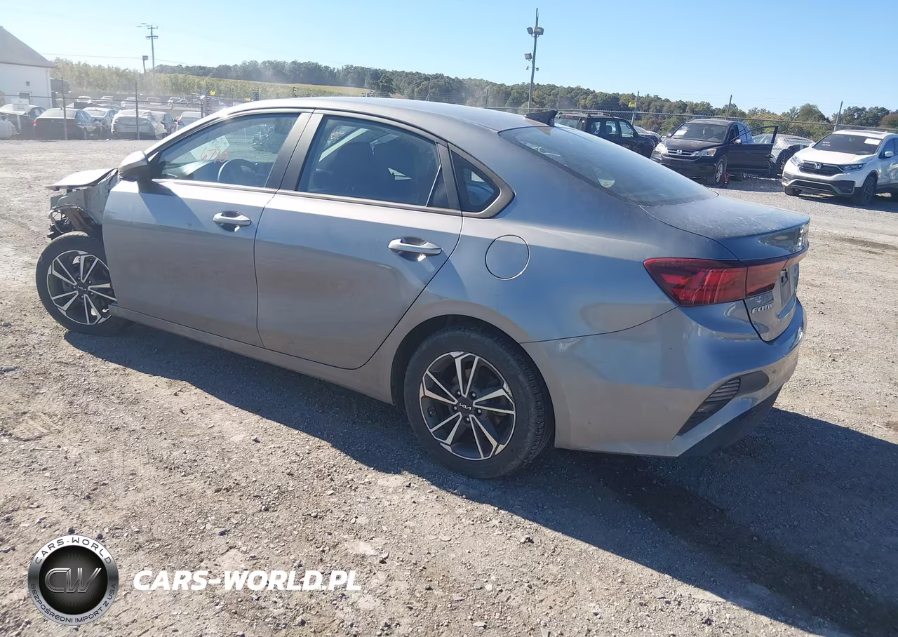 2022 Kia Forte Lxs VIN:3KPF24AD1NE458402 - 3