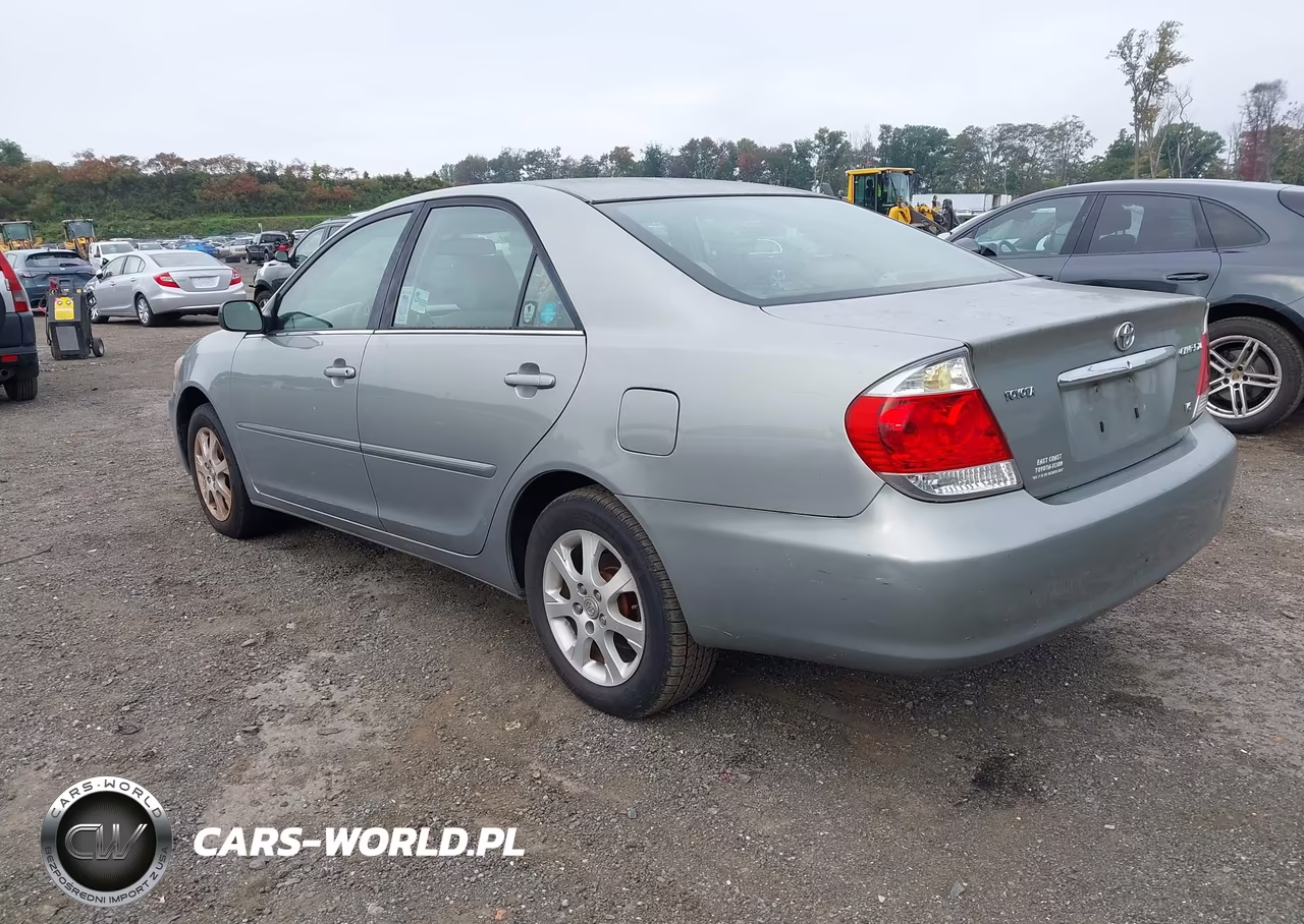 2005 Toyota Camry Xle V6 VIN:4T1BF30K35U615843 - 3