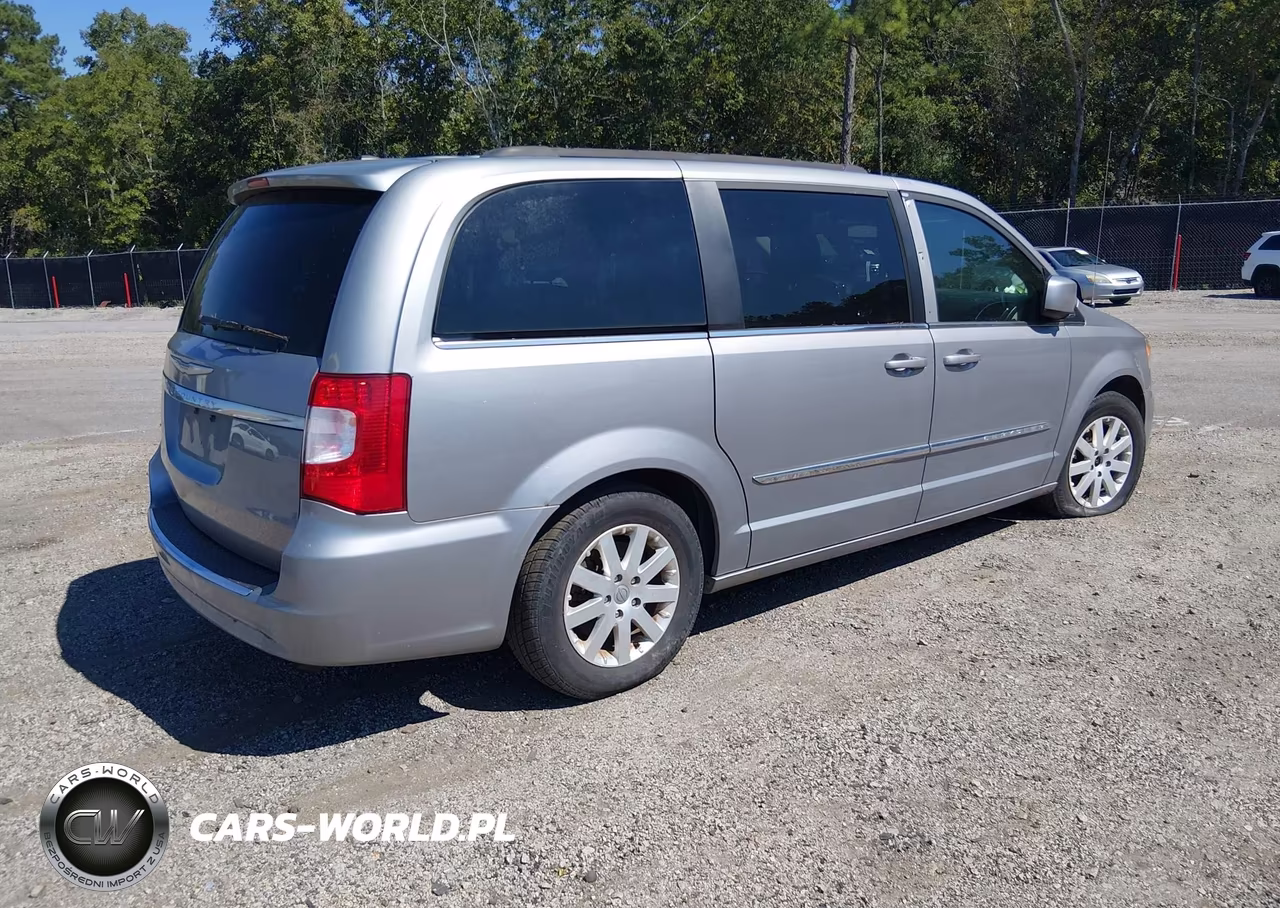 2016 Chrysler Town & Country Touring VIN:2C4RC1BG4GR199178 - 4