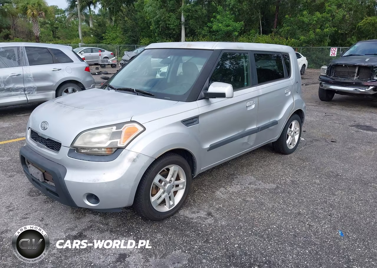 2010 Kia Soul + VIN:KNDJT2A29A7166677 - 2