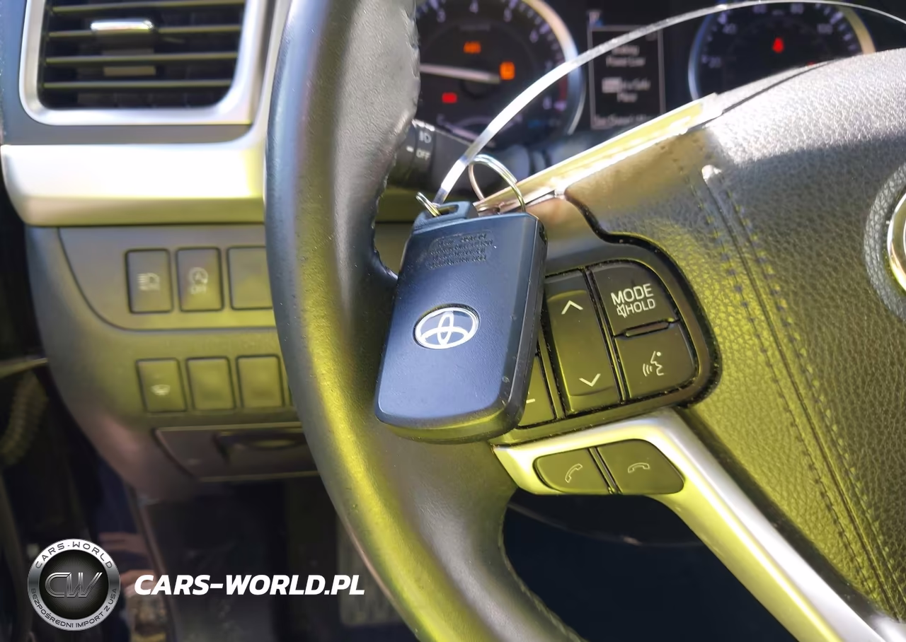 2019 Toyota Highlander Xle VIN:5TDKZRFH2KS360709 - 11
