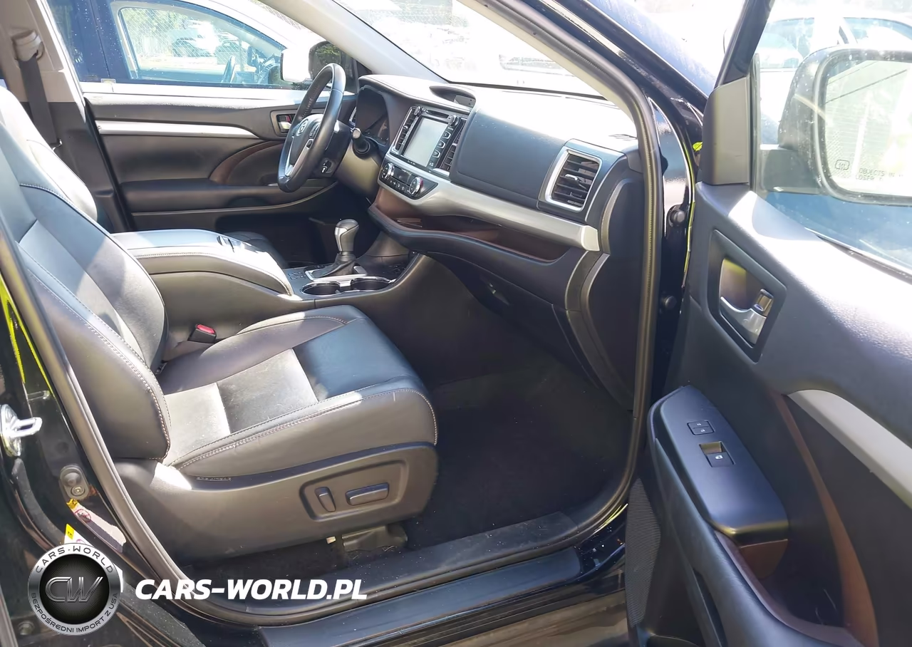 2019 Toyota Highlander Xle VIN:5TDKZRFH2KS360709 - 5