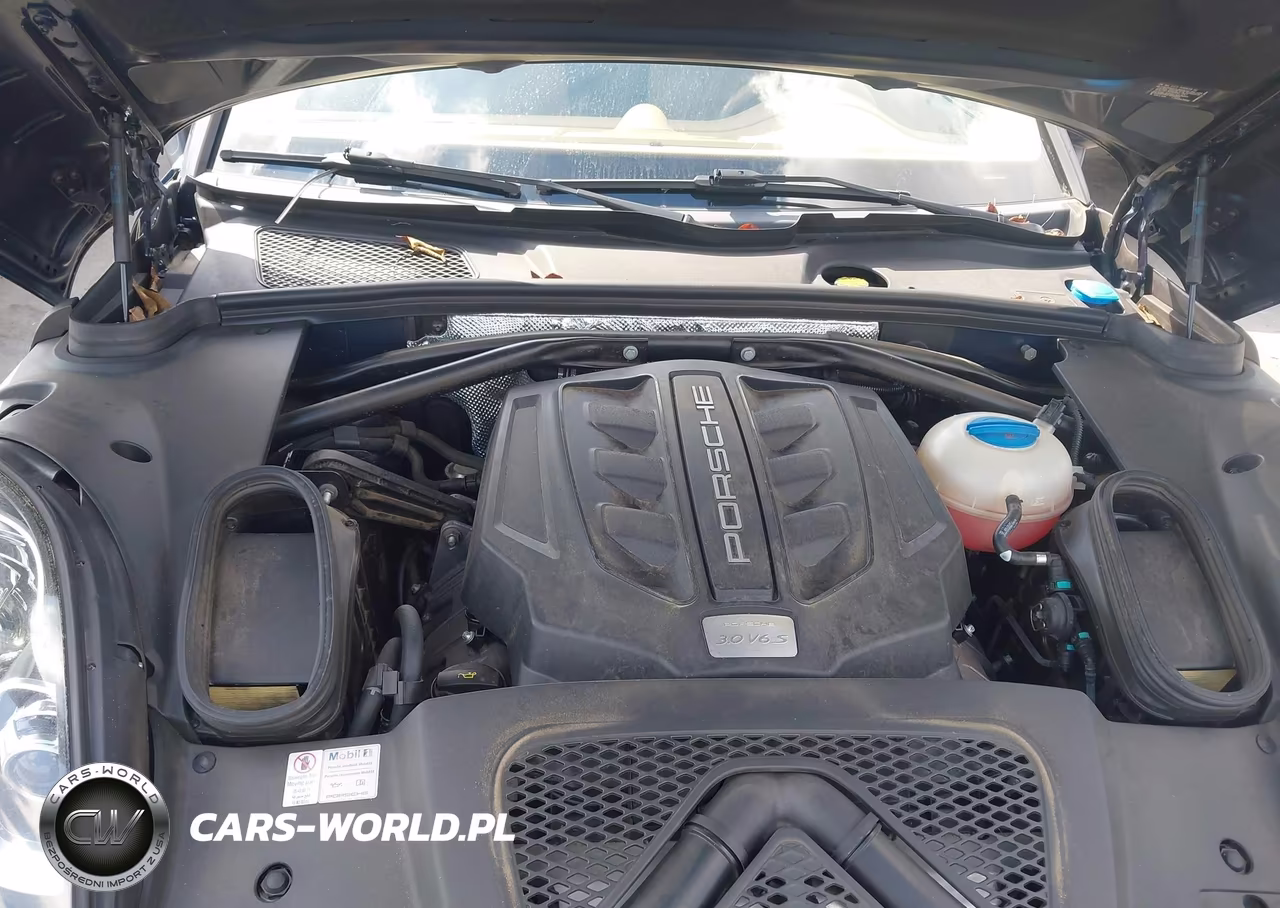 2015 Porsche Macan S VIN:WP1AB2A53FLB71030 - 10