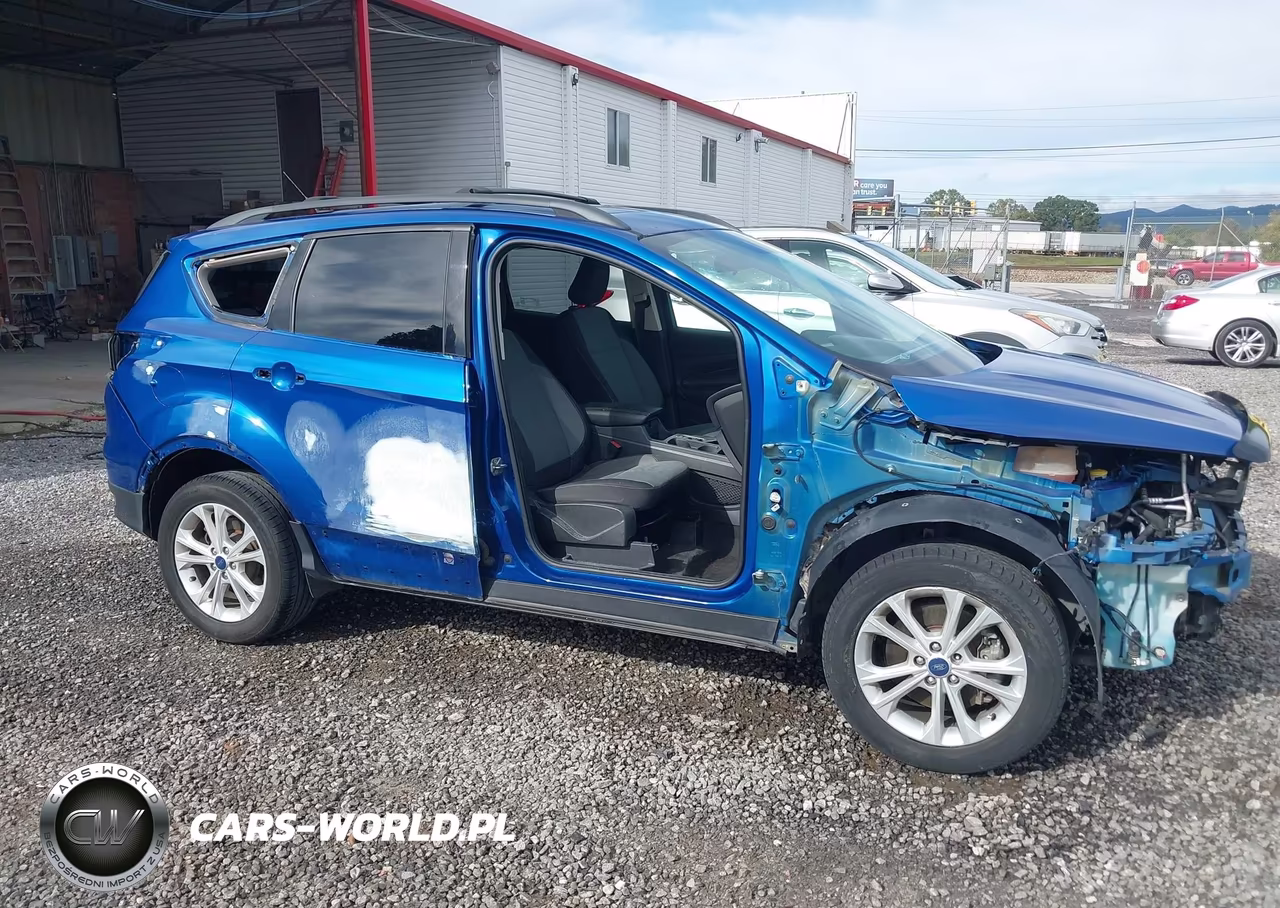 2018 Ford Escape Se VIN:1FMCU9GD9JUA65837 - 19