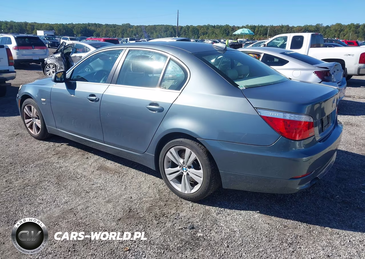 2010 BMW 528I xDrive VIN:WBANV1C53AC445382 - 3