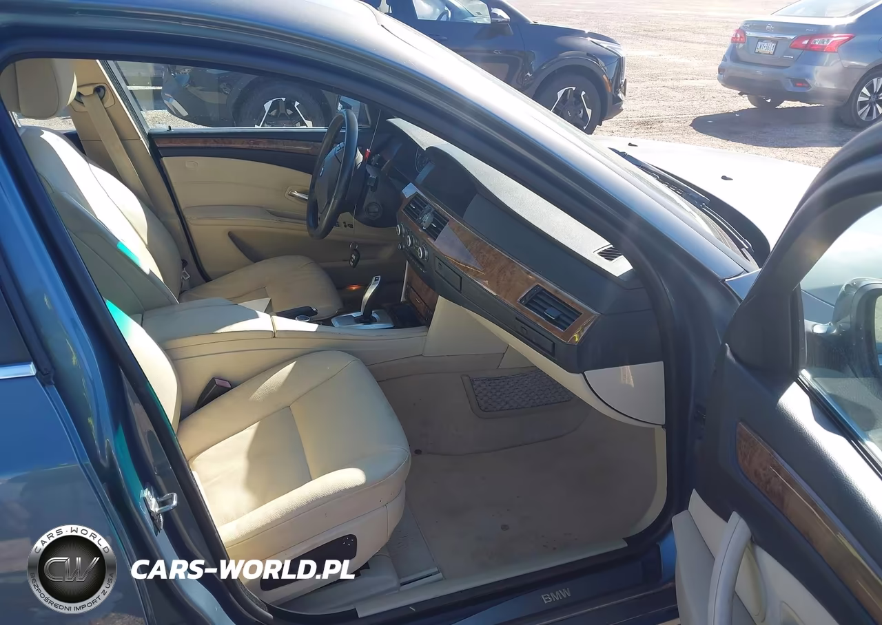 2010 BMW 528I xDrive VIN:WBANV1C53AC445382 - 5