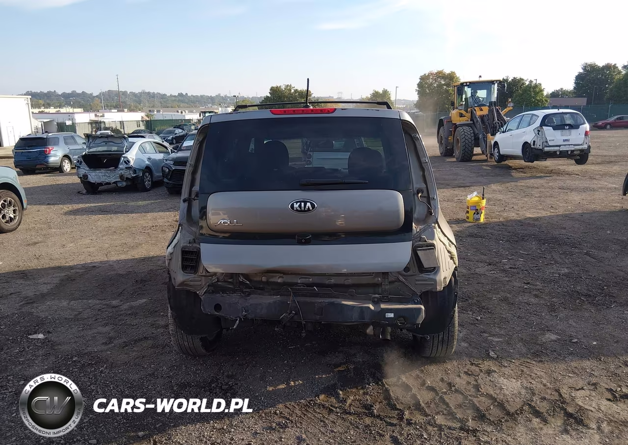 2016 Kia Soul + VIN:KNDJP3A56G7292086 - 17