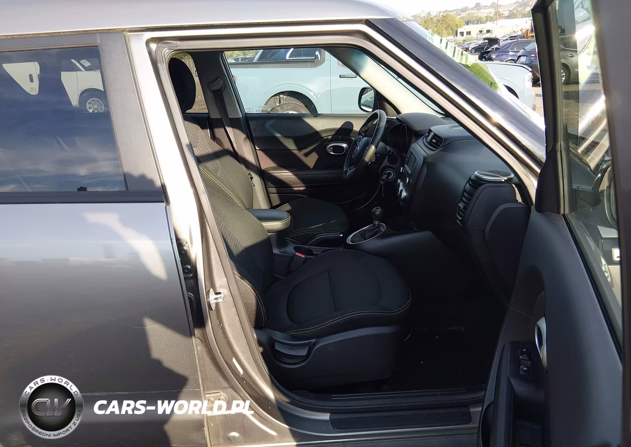 2016 Kia Soul + VIN:KNDJP3A56G7292086 - 5
