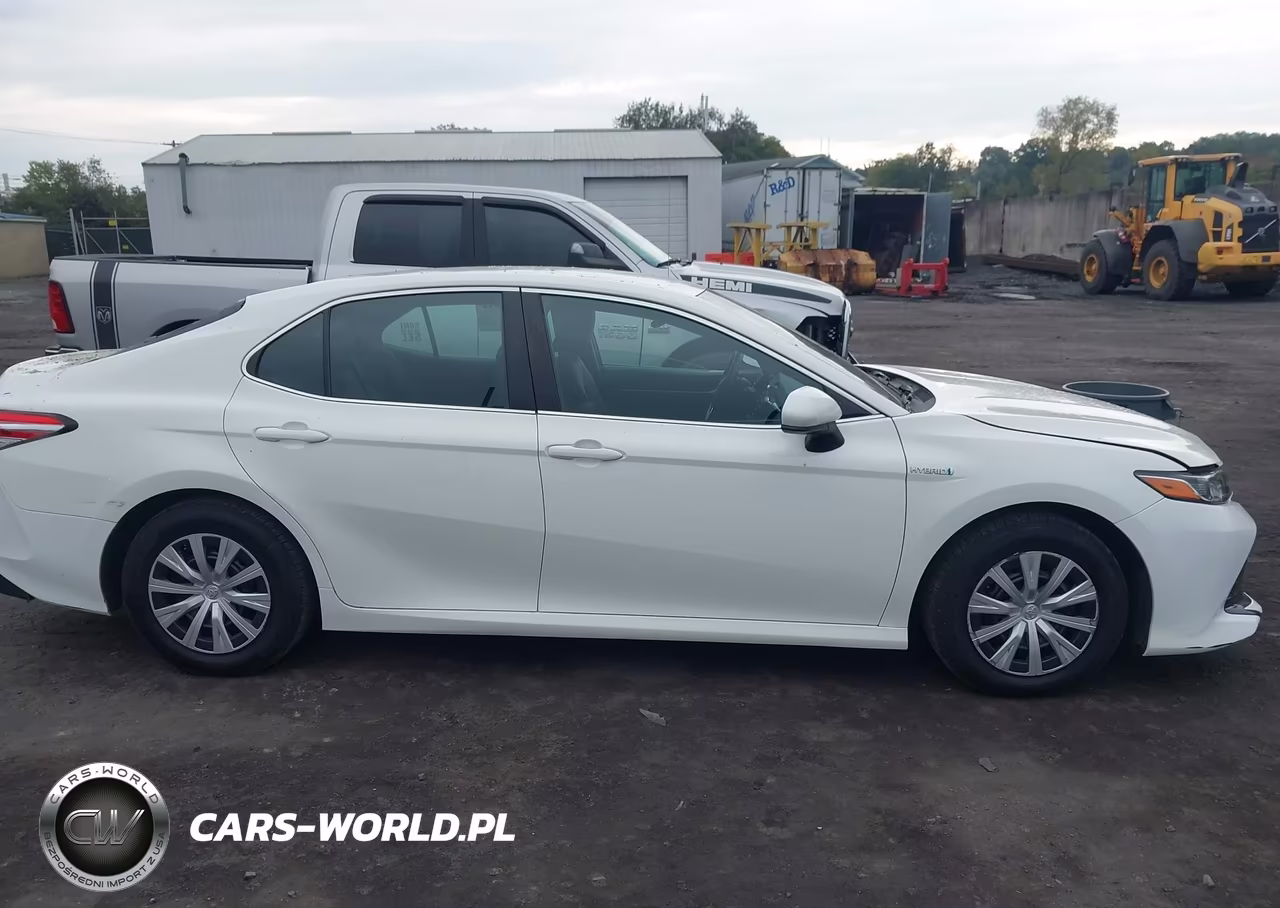 2018 Toyota Camry Hybrid Le VIN:4T1B31HK3JU001435 - 13