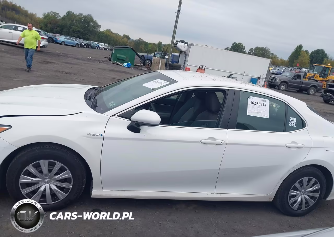 2018 Toyota Camry Hybrid Le VIN:4T1B31HK3JU001435 - 14