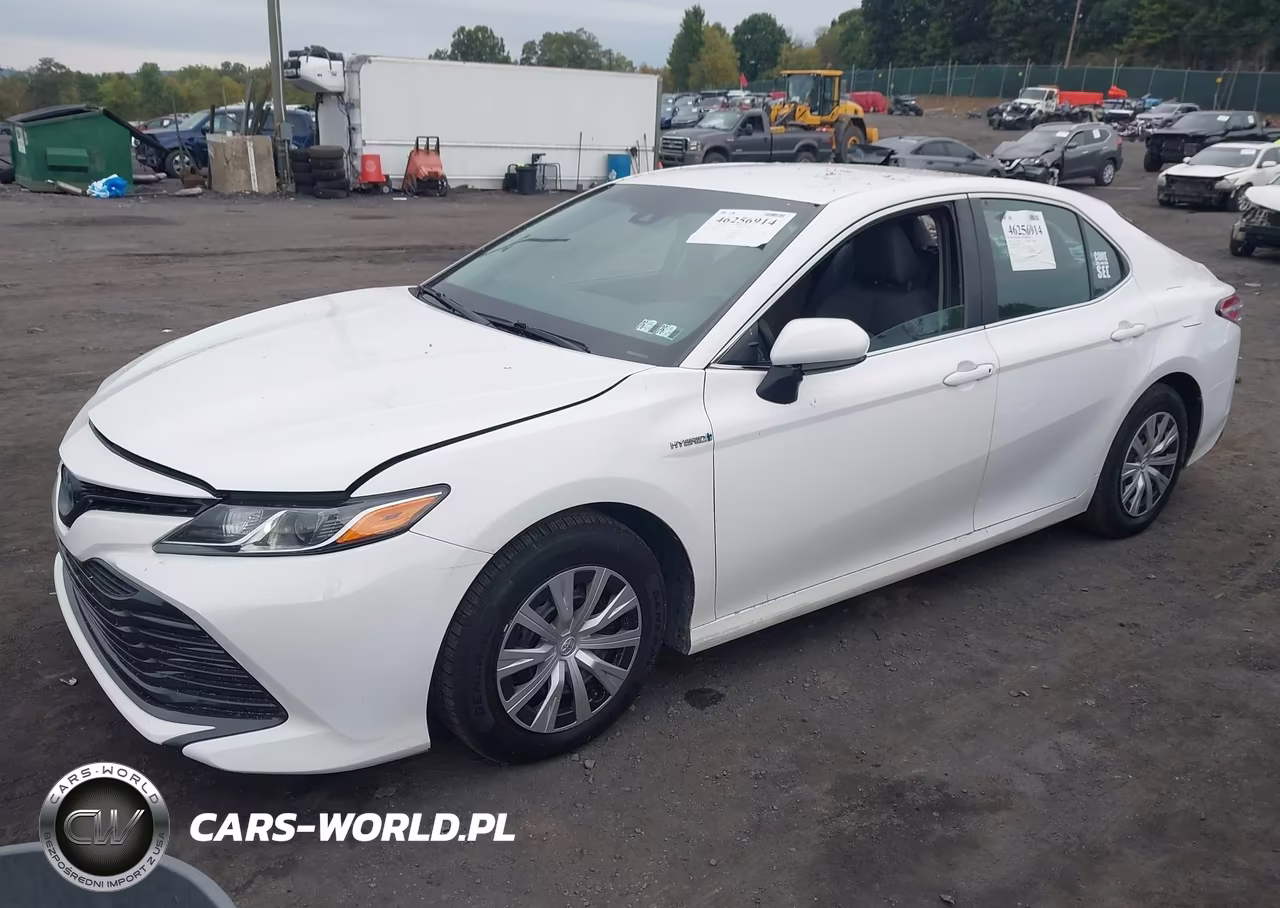 2018 Toyota Camry Hybrid Le VIN:4T1B31HK3JU001435 - 2