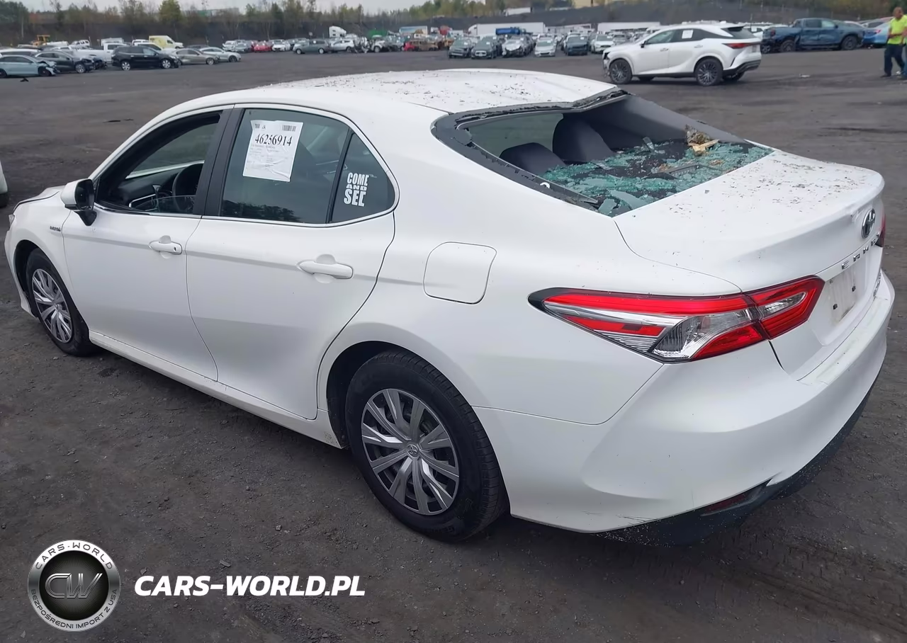 2018 Toyota Camry Hybrid Le VIN:4T1B31HK3JU001435 - 3
