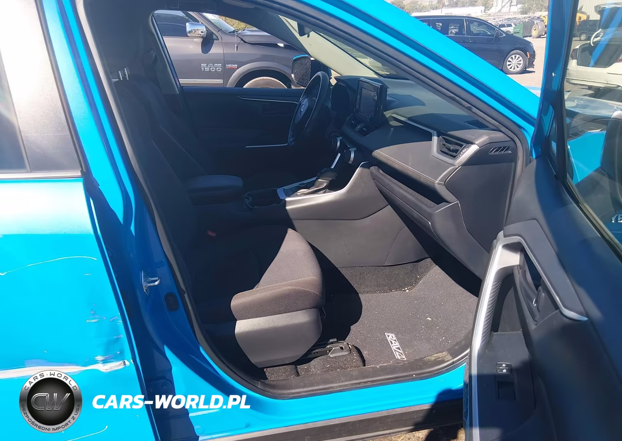 2020 Toyota Rav4 Hybrid Le VIN:JTMMWRFV6LD073247 - 5