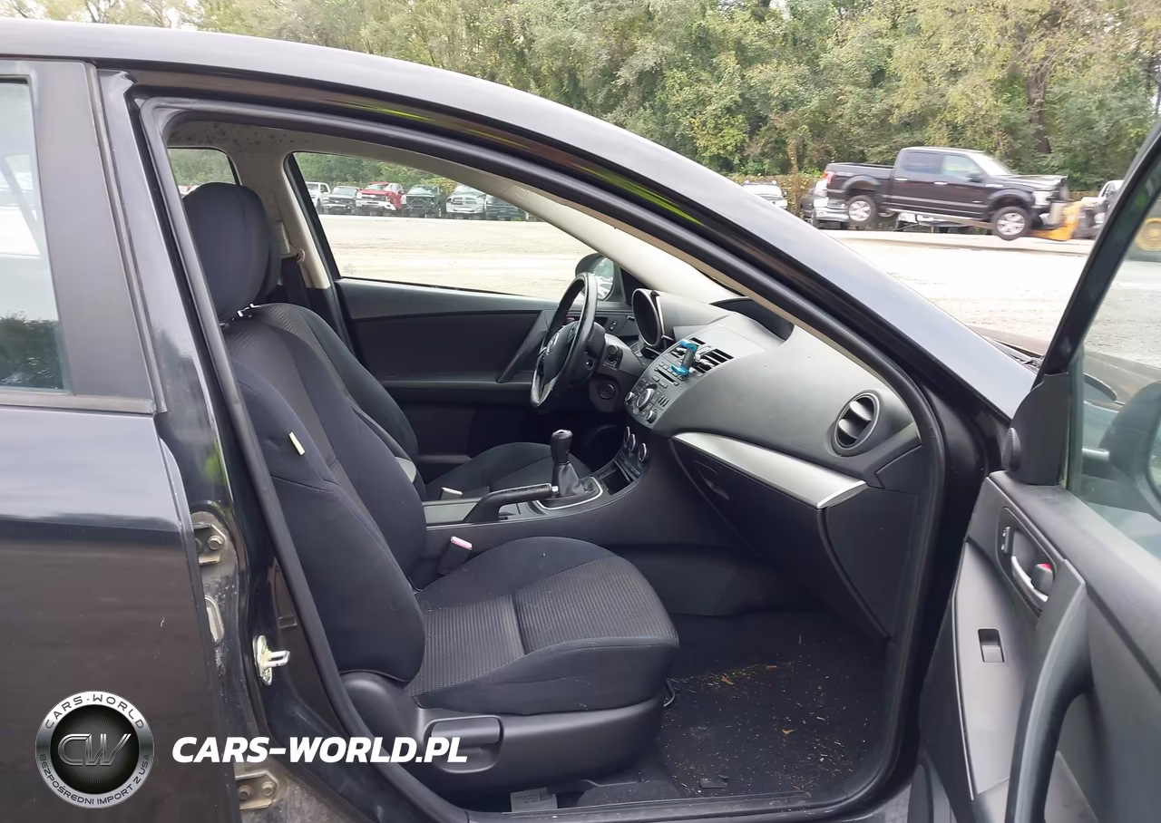 2013 Mazda Mazda3 I Touring VIN:JM1BL1L7XD1764002 - 5