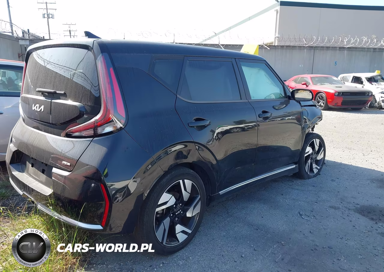 2024 Kia Soul Gt-Line VIN:KNDJ53AU1R7226397 - 4