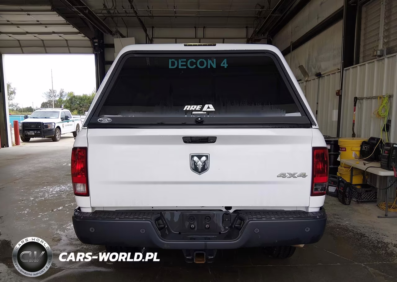 2017 Ram 3500 Tradesman 4X4 8' Box VIN:3C63R3GL5HG710515 - 16